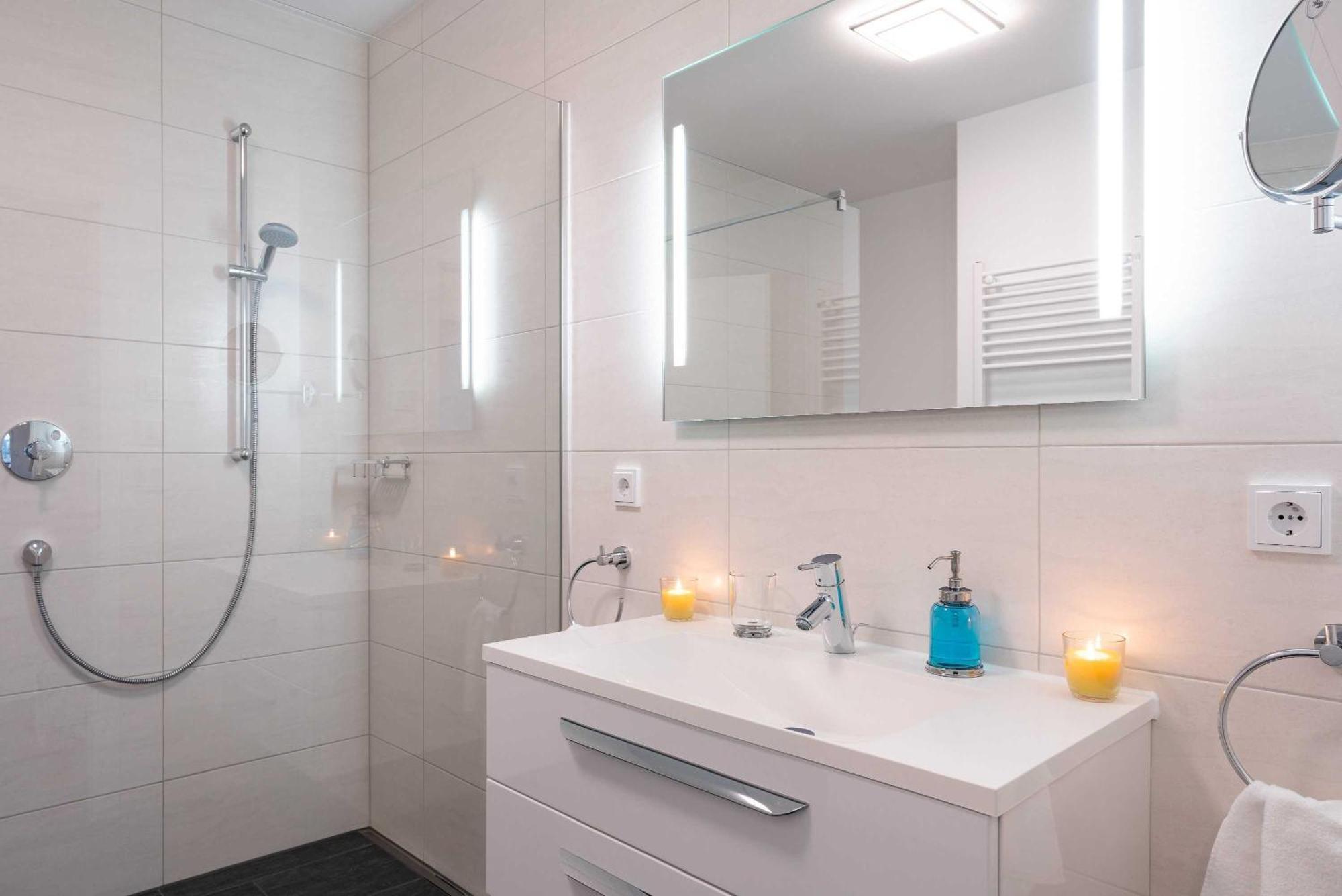 Appartement "Diamant" Mit Penthouseflair - Oase Am Haff Garz  Rom bilde